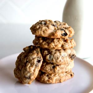 1 Cookie Petite - Nutty Oatmeal Raisin Cookie