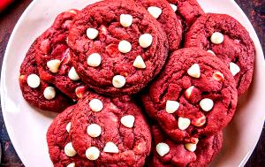 1 cookie Red Velvet Cookie