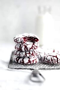 1 cookie Red Velvet Crinkle Cookie