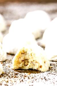 1 cookie Russian Tea Cakes