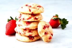 1 cookie Strawberry Shortcake Cookie