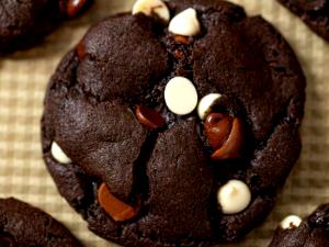 1 Cookie Triple Chocolate Cookies