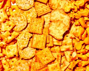 1 Cracker Snack-Type Cracker, Cheese Filled