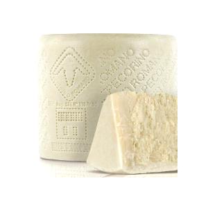 1" cube (28 g) Pecorino Romano Cube