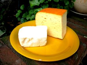 1 cube (28 g) Queso Fresco Semi-Soft Farmer