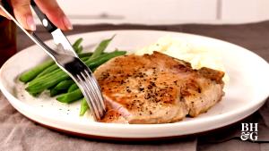 1 Cubic Inch Boneless Broiled or Baked Breaded or Floured Pork Steak or Cutlet (Lean and Fat Eaten)