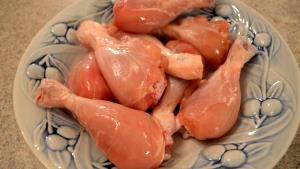 1 Cubic Inch Boneless, Skin Removed Fried Chicken Drumstick No Coating (Skin Not Eaten)