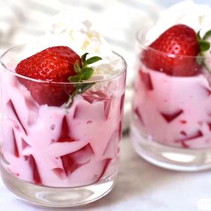 1 Cubic Inch Diet Gelatin Dessert with Fruit and Sour Cream (Sweetened with Low Calorie Sweetener)