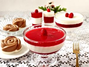 1 Cubic Inch Gelatin Dessert with Fruit and Sour Cream
