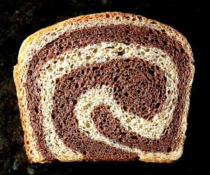 1 Cubic Inch Toasted Marble Rye and Pumpernickel Bread