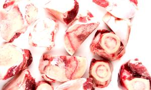 1 Cubic Inch, With Bone Cooked (yield After Bone And Fat Removed) Beef Shortribs (Lean Only Eaten)