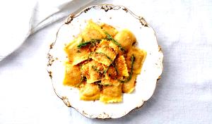 1 cup (100 g) Lobster and Crab Ravioli