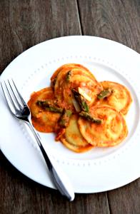 1 cup (100 g) Ravioli Rosa
