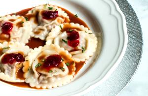 1 cup (100 g) Turkey Cranberry Ravioli