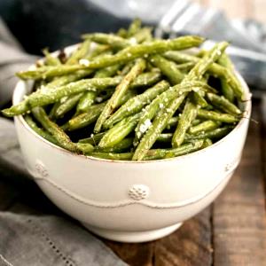 1 cup (110 g) Garlic Parmesan Green Beans