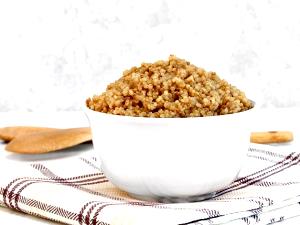 1 cup (140 g) Easy Steam Quinoa