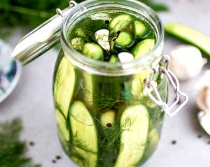 1 Cup (143.0 G) Dill Pickled Cucumber
