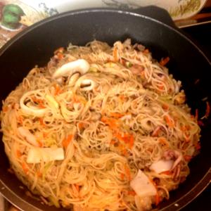 1 Cup (176.0 G) Rice Noodles, cooked