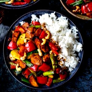 1 cup (178 g) Crispy Kung Pao Chicken