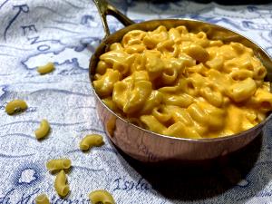 1 cup (209 g) Comfort Bakes Mac & Cheese