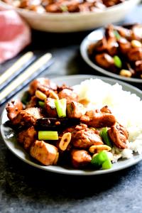 1 cup (212 g) Kung Pao Chicken