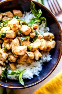 1 cup (212 g) Thai Basil Chicken