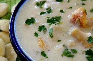 1 cup (218 g) New England Clam Chowder