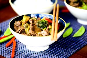 1 cup (227 g) Beef Tenderloin Stir Fry with Vegetables