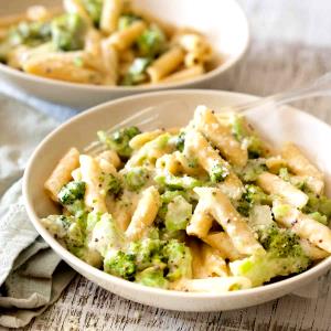 1 cup (236 g) 4 Cheese Penne Pasta with Broccoli