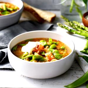 1 cup (240 g) Chopped Tomato and Vegetable Soup with Quinoa