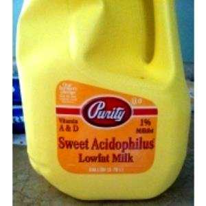 1 cup (240 g) Sweet Acidophilus Lowfat Milk