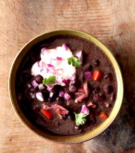 1 cup (240 ml) Latin Style Black Bean Soup