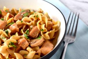 1 cup (240 ml) Select Chicken with Egg Noodles