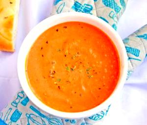 1 cup (245 g) Organic Tomato Soup with Gorgonzola