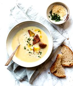 1 cup (245 g) Potato with Roasted Garlic Hearty Soup