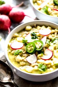 1 cup (245 g) Spicy Pozole Verde