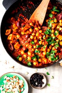1 cup (245 ml) Moroccan Chickpea & Carrot Soup