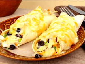 1 cup (246 g) Cheesy Chicken & Broccoli Rice Bake