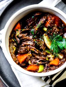 1 cup (250 g) Beef Braised in Zinfandel with Vegetables