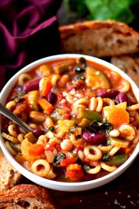 1 cup (250 g) Hearty Minestrone Soup
