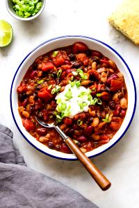 1 cup (250 ml) Three-Bean Mexican Chili