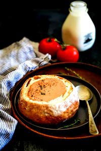 1 cup (251 g) Traditional Creamy Tomato with Bacon & Cheese