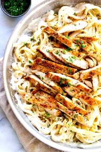 1 cup (56 g) Fettuccine with Chicken Sauce