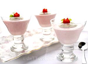 1 cup (61 g) Heavenly 100 Strawberry Mousse