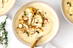 1 Cup (8 Fl Oz) Cauliflower Soup (with Equal Volume Water, Dehydrated)