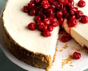 1 cup (92 g) Cheesecake Cherry