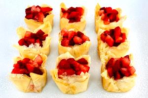 1 cup (92 g) Strawberry Cheesecake Cups