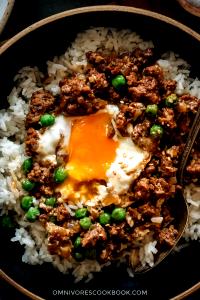 1 Cup Beef and Rice with Soy-Based Sauce (Mixture)