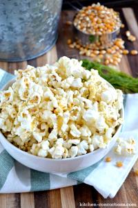 1 Cup Cheese- Or Sour Cream And Onion-flavored, Popped Flavored Popcorn