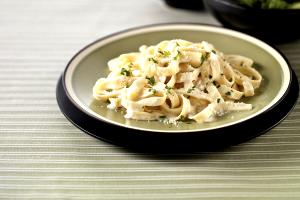 1 cup Chicken Alfredo with Linguine
